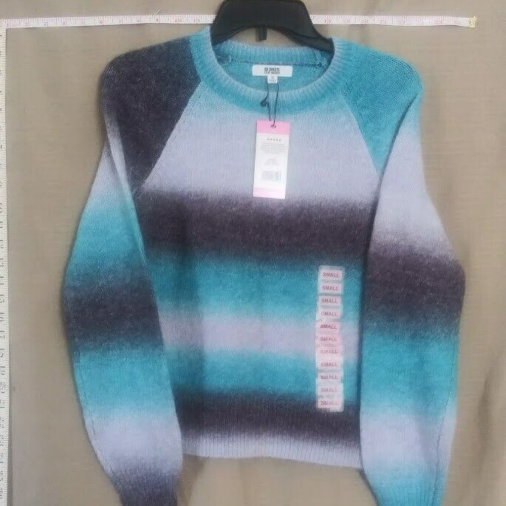 BB Dakota Steve Madden blue,navy long sleeve womans,teens winter sweater